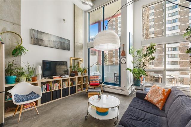 535 8 Avenue - Photo 1