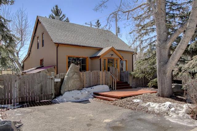 141 38A Avenue - Photo 1