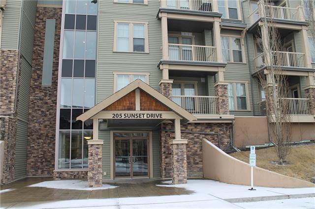 205 Sunset Drive - Photo 1