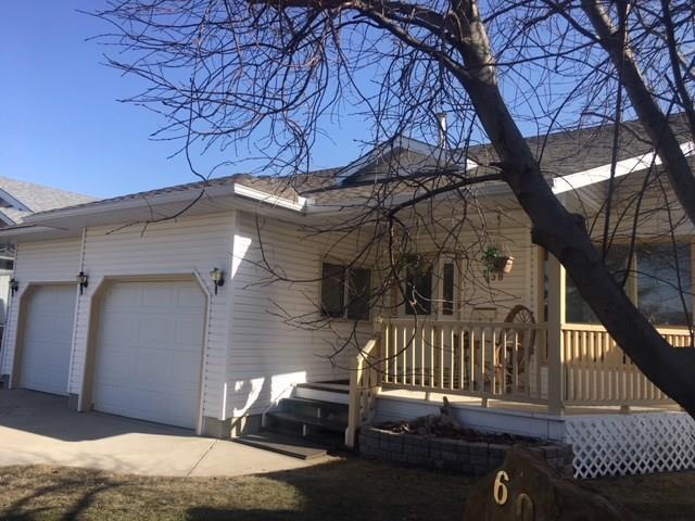 58 Sandstone Ridge Crescent - Photo 1