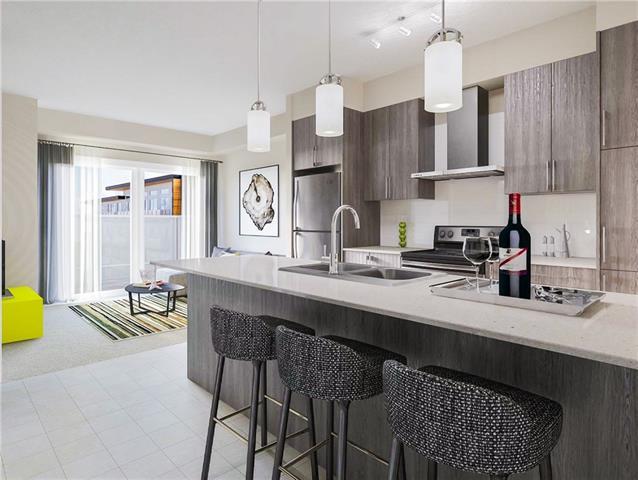 121 Mahogany Centre - Photo 1
