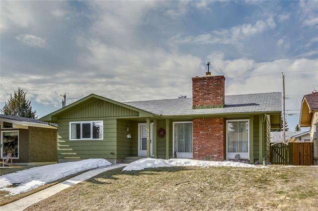 112 Lake Lucerne Close - Photo 1