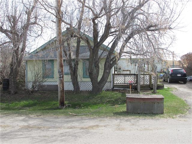 412 Railway Avenue - Photo 1