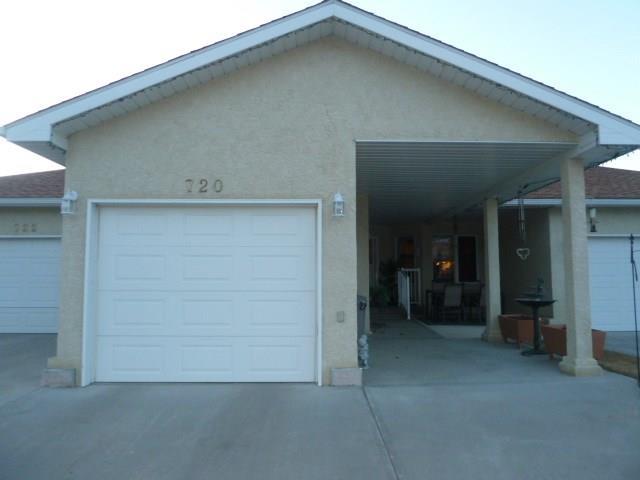 720 Centre Street - Photo 1