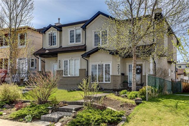 227 29 Avenue - Photo 1