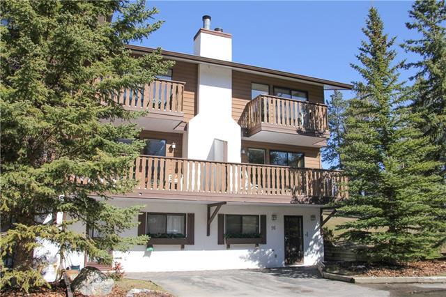 1061 Evergreen Circle - Photo 1