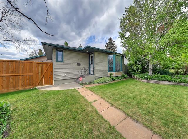 3 Harrow Crescent - Photo 1