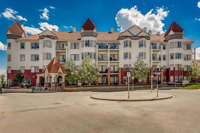 60 Royal Oak Plaza - Photo 1