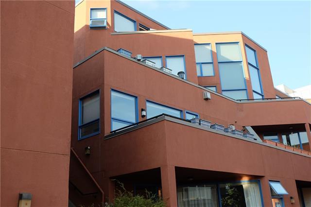 718 5 Street - Photo 1