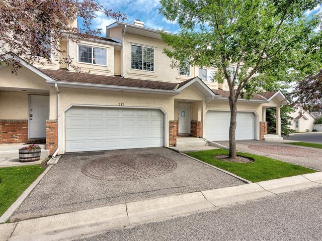 212 Prominence Heights - Photo 1