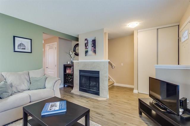 562 Woodbine Boulevard - Photo 1