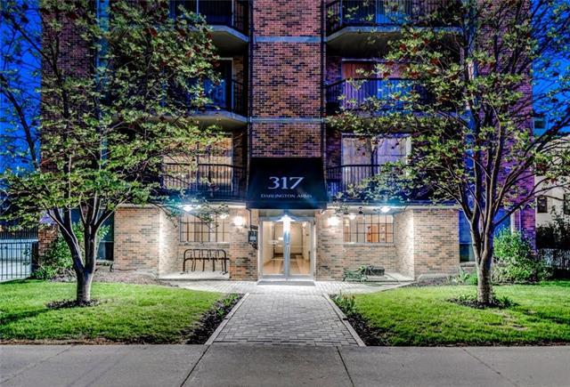 317 14 Avenue - Photo 1