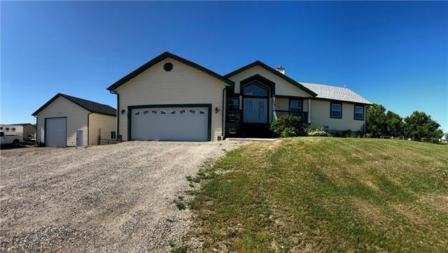 117 1 Avenue West - Photo 1