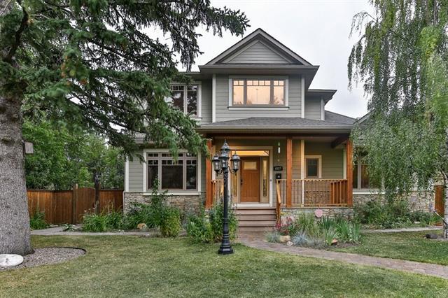 6327 Bow Crescent - Photo 1