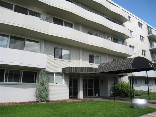 316 1 Avenue - Photo 1