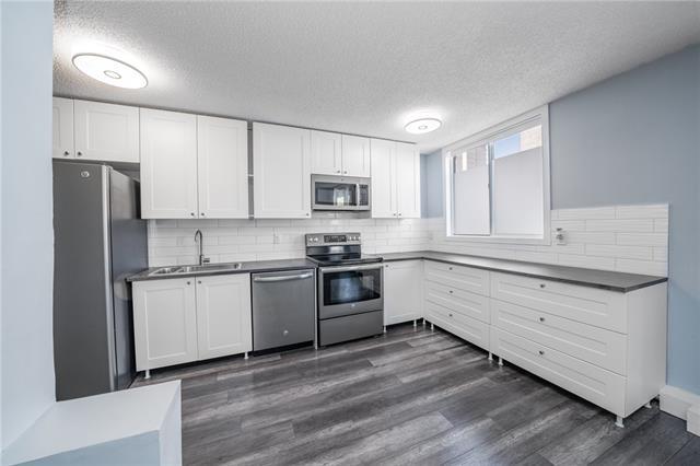 1236 15 Avenue - Photo 1