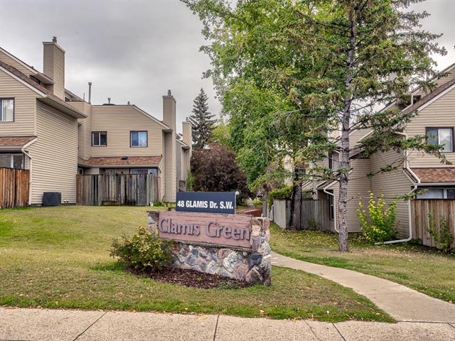 54 Glamis Green - Photo 1