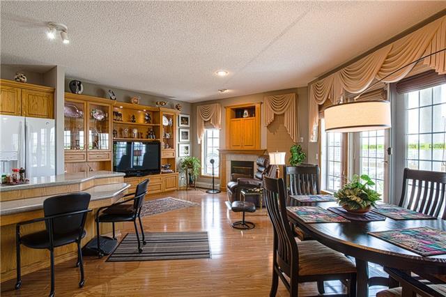 5201 Dalhousie Drive - Photo 1