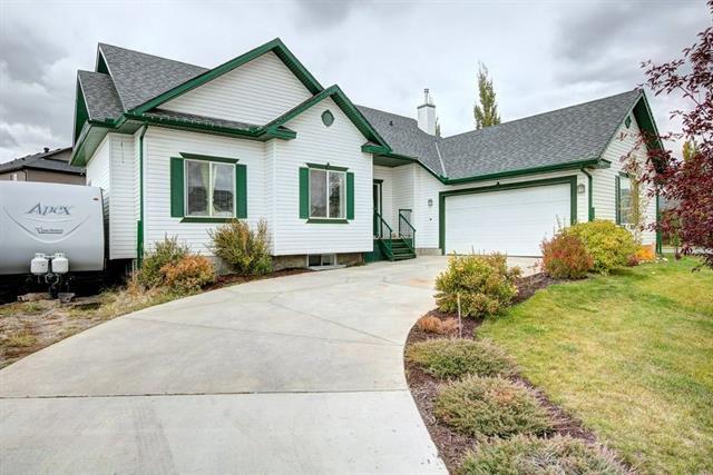 119 Canoe Crescent - Photo 1
