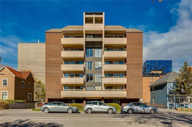 330 15 Avenue - Photo 1
