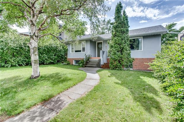 3033 27 Street - Photo 1