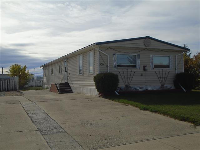 539 49 Avenue - Photo 1