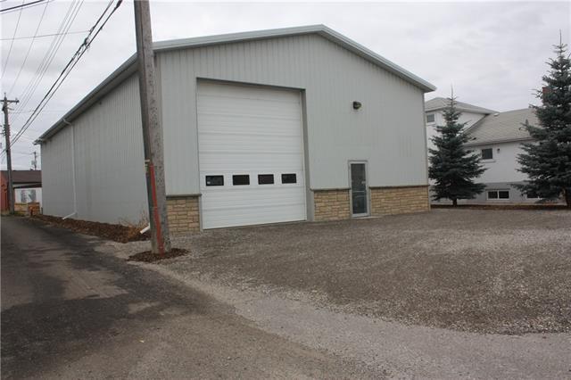 5013 49 Street - Photo 1