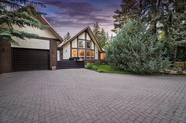 8646 48 Avenue - Photo 1