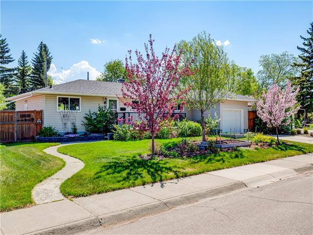 424 40 Street - Photo 1