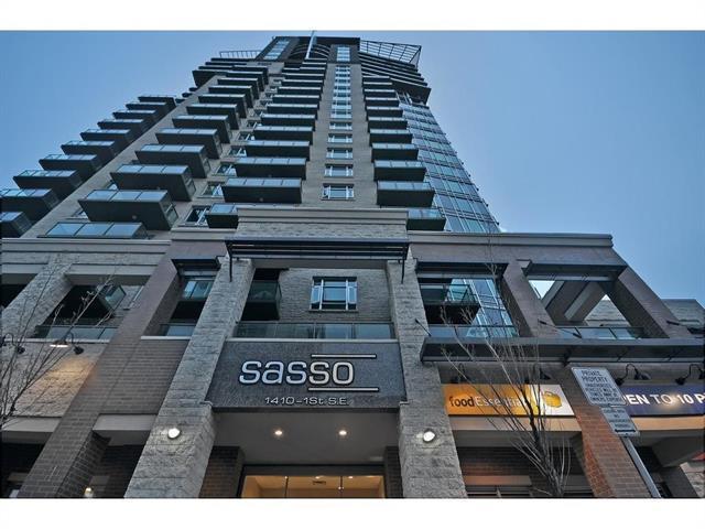 1410 1 Street - Photo 1