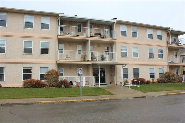 5026 49 Street - Photo 1