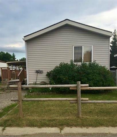 927 Briar Crescent - Photo 1