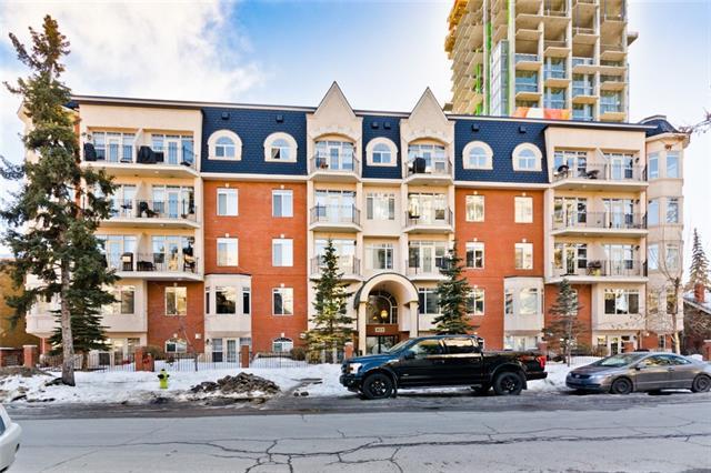 923 15 Avenue - Photo 1