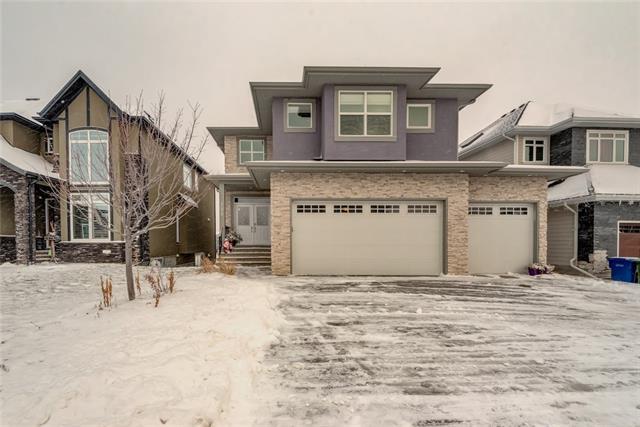 228 Kinniburgh Circle - Photo 1