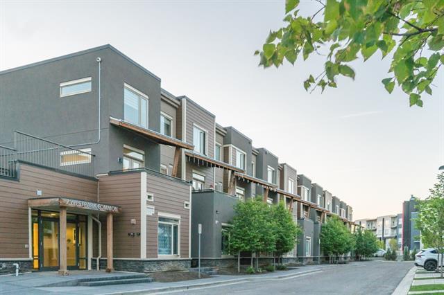 7 Westpark Common - Photo 1