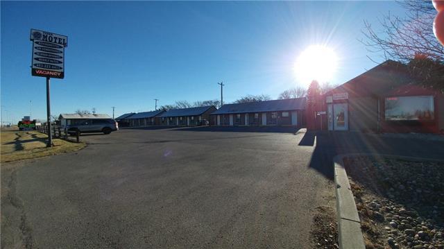 5402 46 Avenue - Photo 1