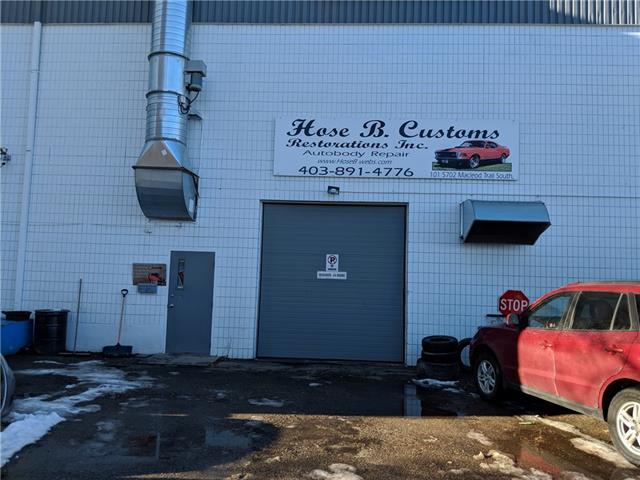 5702 Macleod Trail - Photo 1