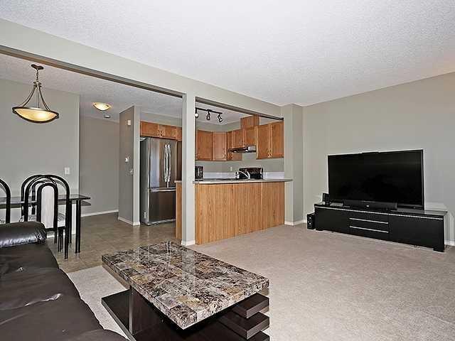 372 Panatella Boulevard - Photo 1