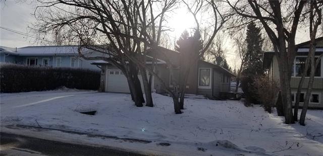 807 8 Street - Photo 1