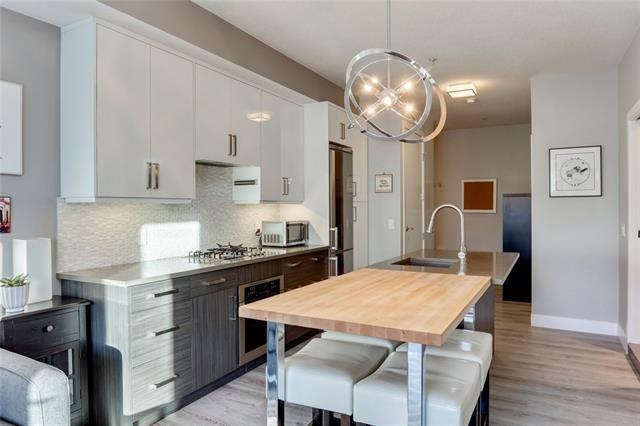 1521 26 Avenue - Photo 1