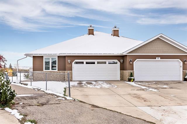 123 Sandstone Court - Photo 1