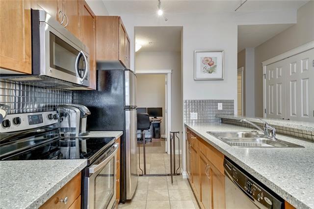 24 Hemlock Crescent - Photo 1