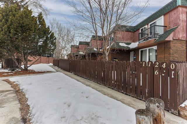 11240 6 Street - Photo 1