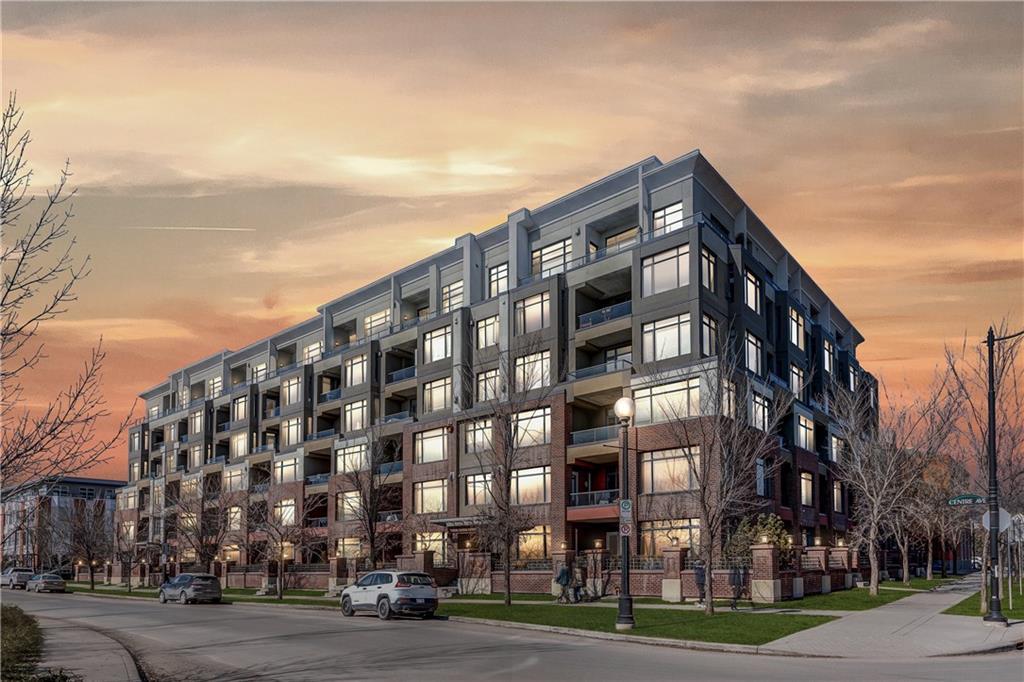 930 Centre Avenue - Photo 1