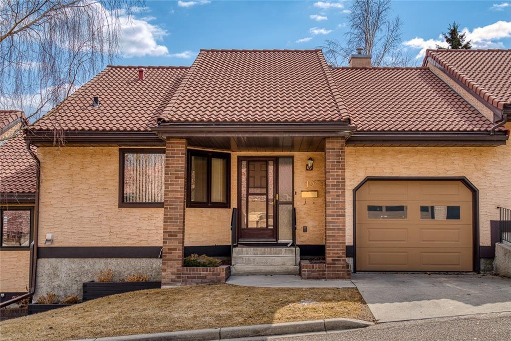 118 Strathcona Road - Photo 1