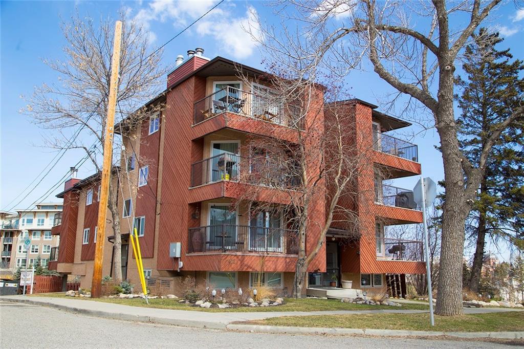 402 4 Avenue - Photo 1