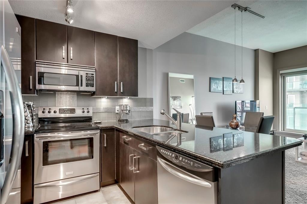1410 1 Street - Photo 1