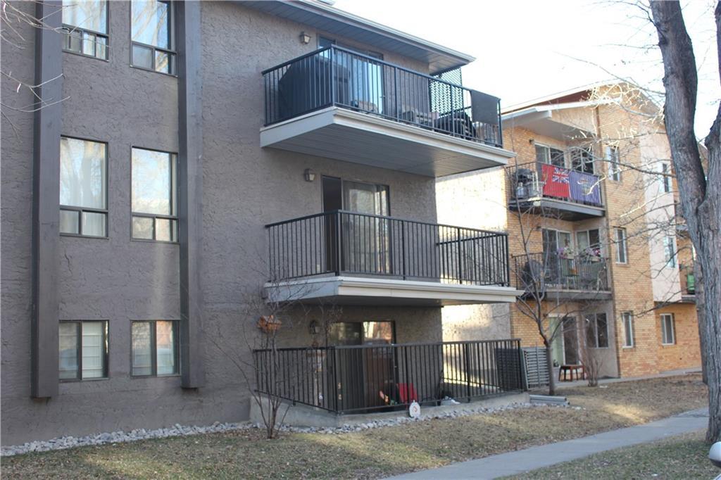 819 4A Street - Photo 1