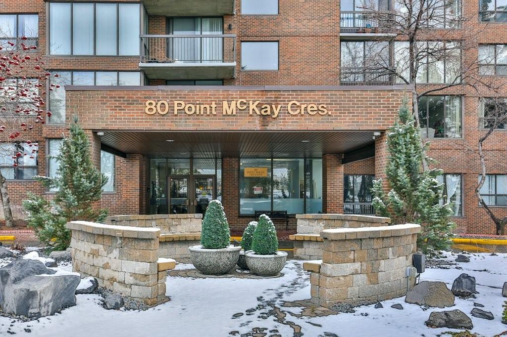 80 Point Mckay Crescent - Photo 1