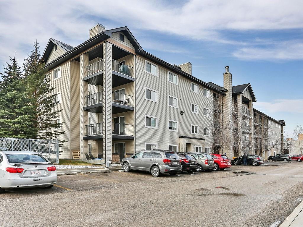 4975 130 Avenue - Photo 1